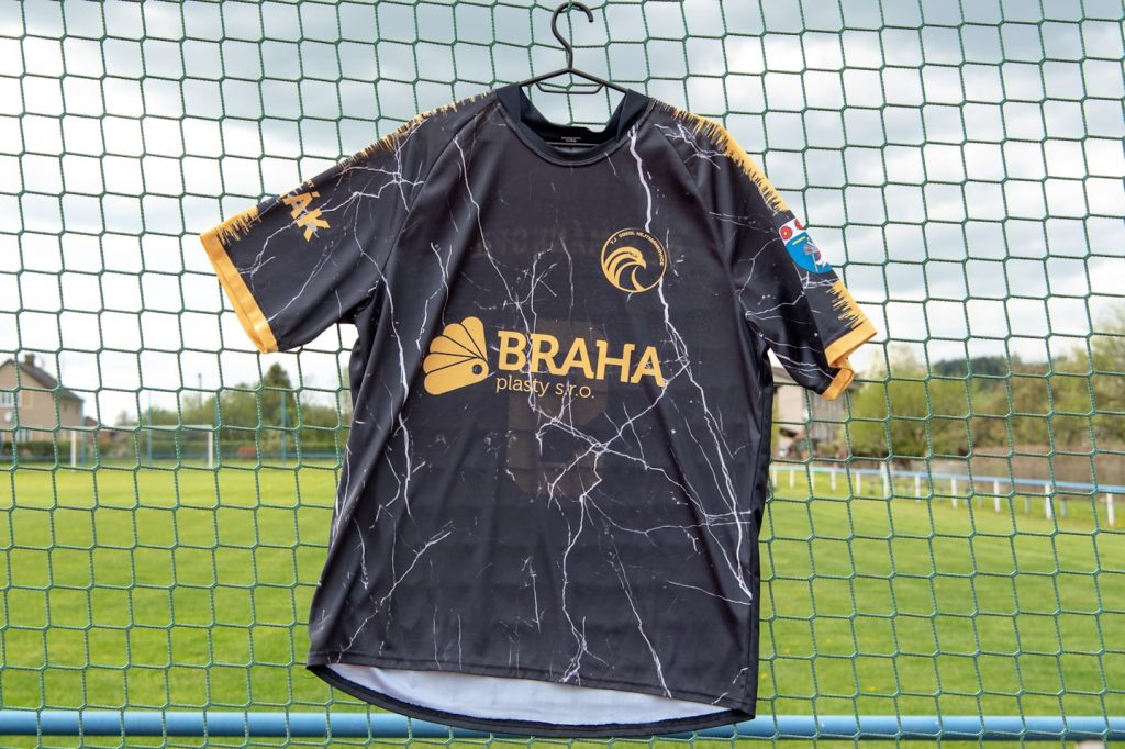 f0a52a371a9fef3947307179bf2c5c1981ca9ca1